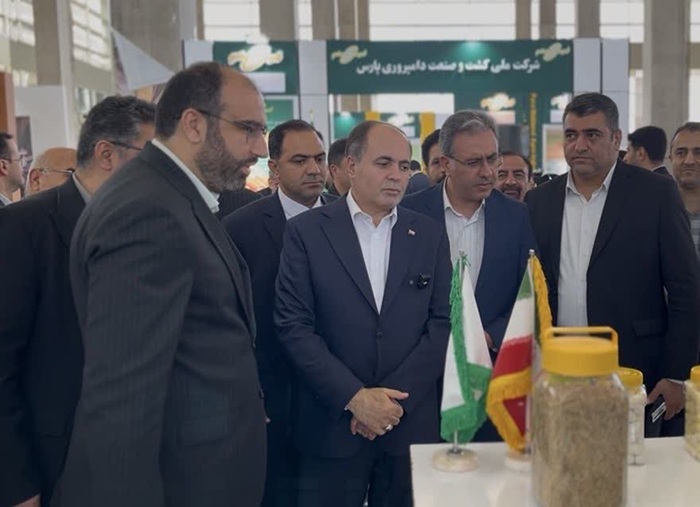 بازدید وزیر جهاد کشاورزی از غرفه مشترک شرکت های کشاورزی و دامپروری سفیدرود سفیدرود، سپید ماکیان و نوید مرغ گیلان در نمایشگاه آیفارم