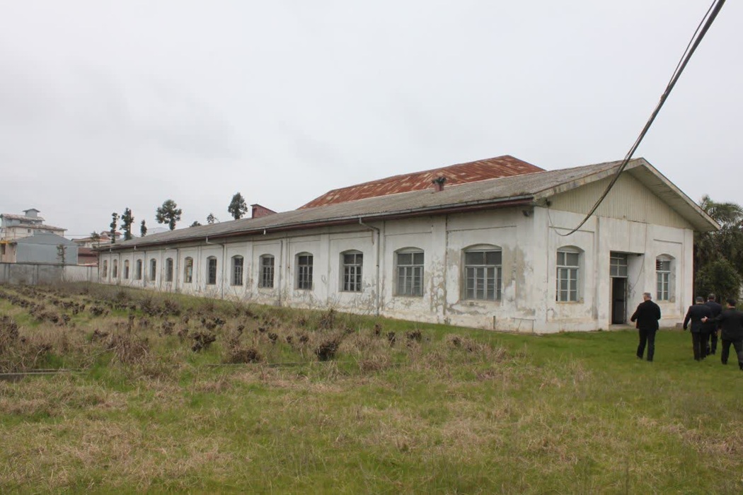 بازدید مدیرعامل شرکت سهامی کشاورزی و دامپروری سفیدرود از کارگاه تولید تخم نوغان بندر انزلی و مزرعه بشمن 
